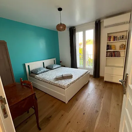 La Desiree, De La Tres Lumineux, Entierement Renovee, 3 Pieces, Climatise, Parking Prive Dans 120m2 De Jardin, Proche ! 3* Antibes